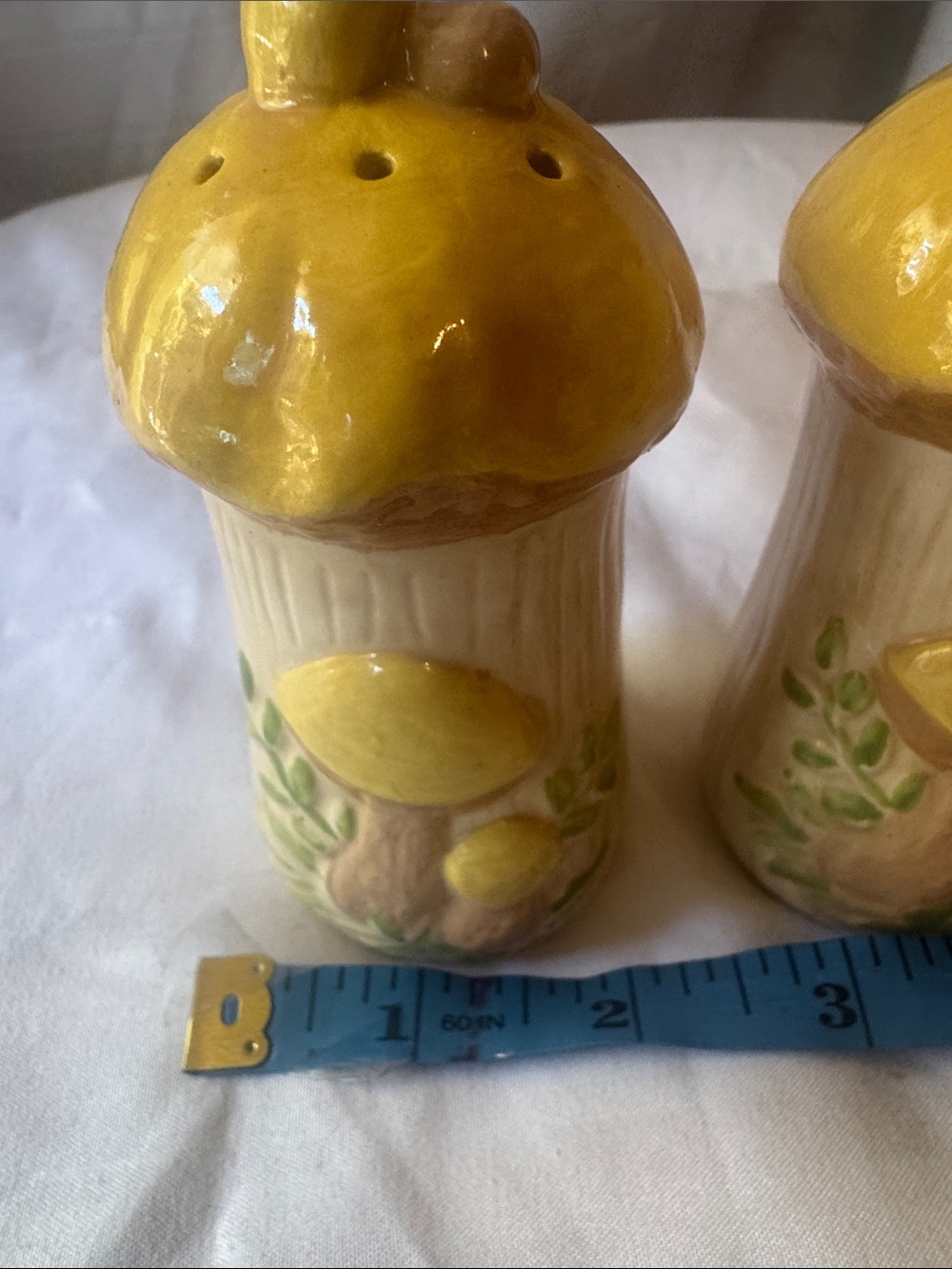 Hand-Painted and Mushroom Ceramic Salt and Pepper Shakers - Picture 5 of 6